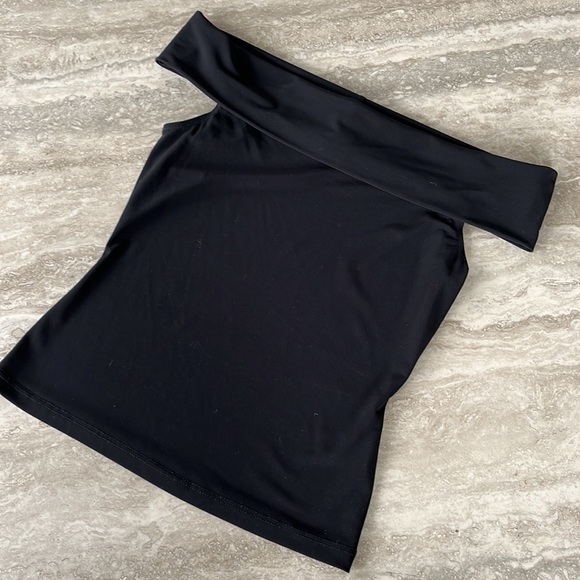 JACOB off shoulder fancy top - Picture 4 of 5